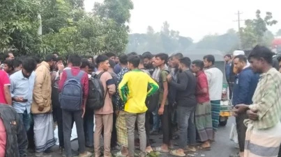 ট্রাকের ধাক্কায় বাবা–মেয়ের মৃত্যু,আহত হলো দুইজন